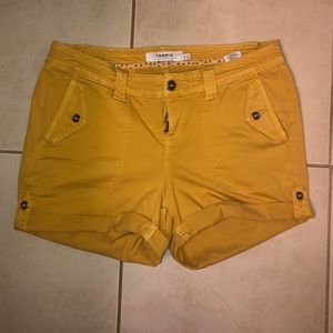 TORRID mustard colored shorts